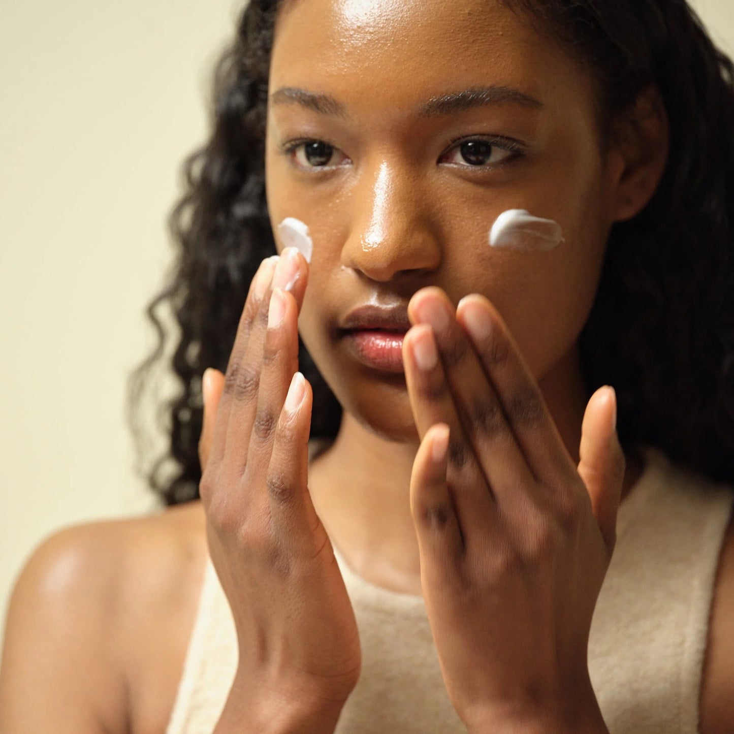 Beauty of Joseon Dynasty Cream – Application on Face | Swiss K-Beauty Shop