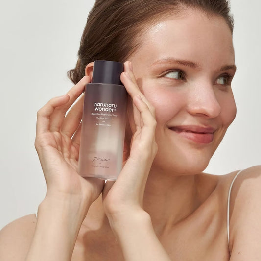 Haruharu Wonder Black Rice Hyaluronic Toner Unscented lightweight watery texture for hydrated skin